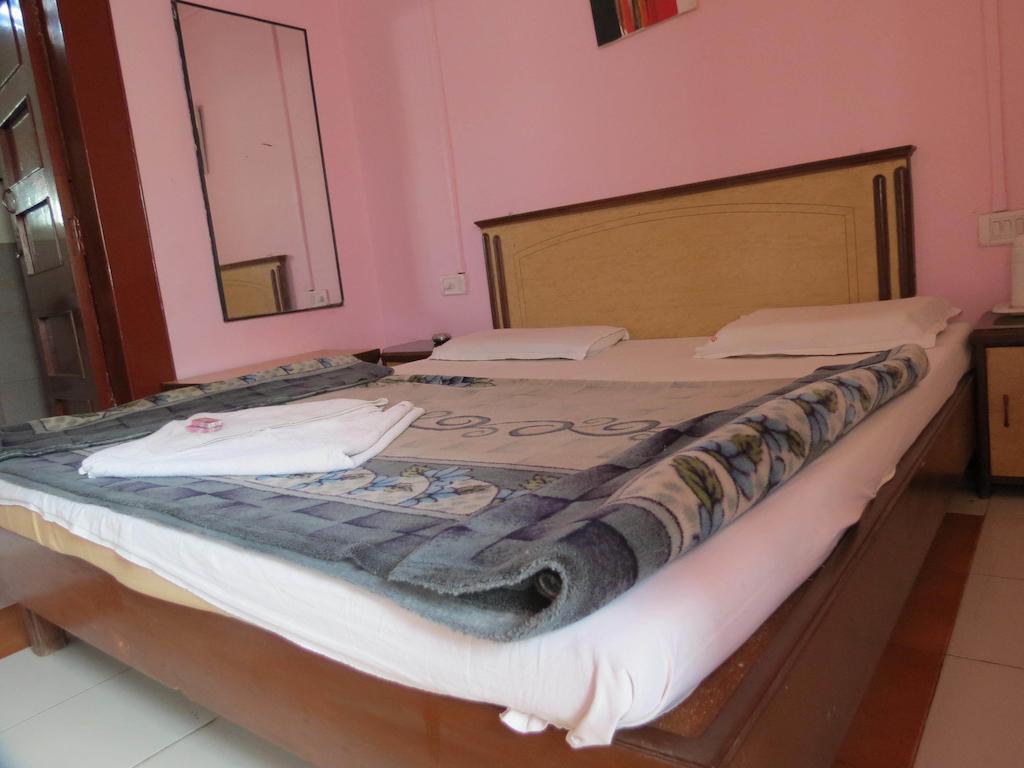 Hotel Sunny Classic Mahābaleshwar Habitación foto