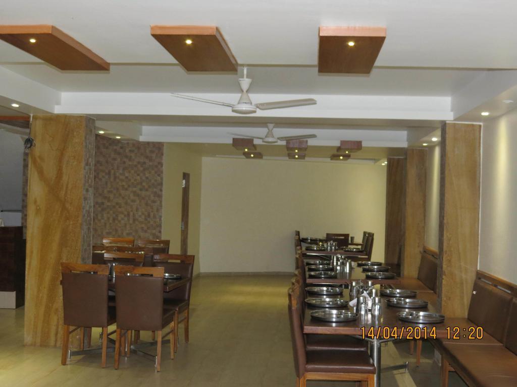Hotel Sunny Classic Mahābaleshwar Exterior foto