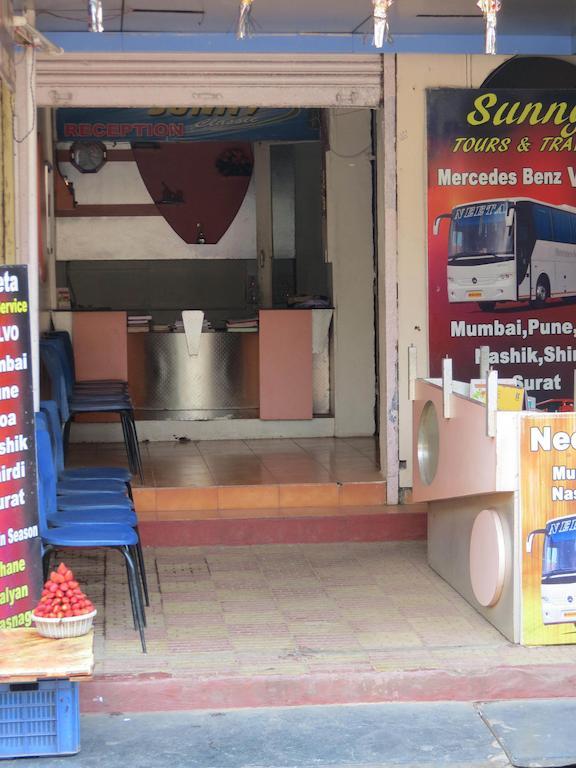 Hotel Sunny Classic Mahābaleshwar Exterior foto