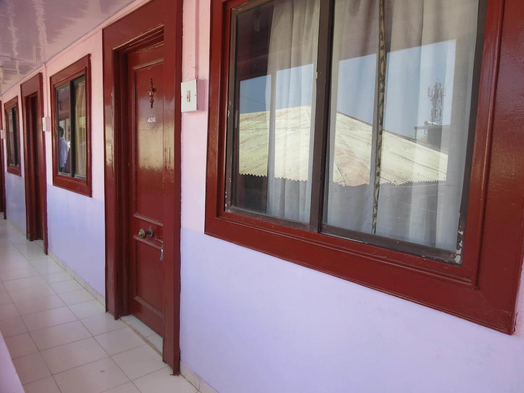 Hotel Sunny Classic Mahābaleshwar Exterior foto