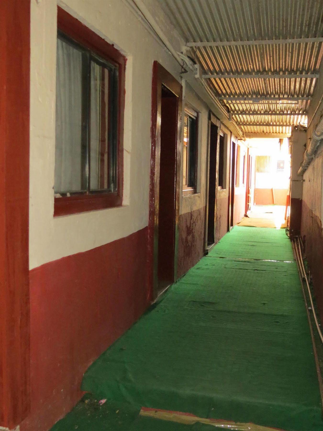 Hotel Sunny Classic Mahābaleshwar Exterior foto